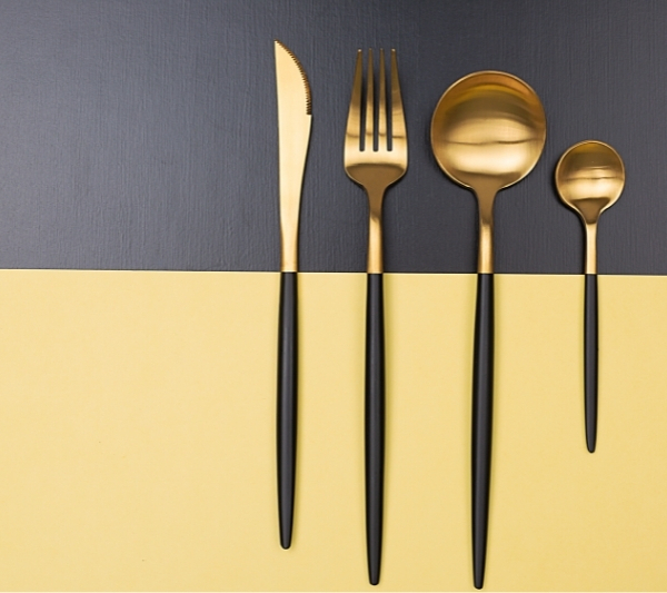 Golden Cutlery Black 1